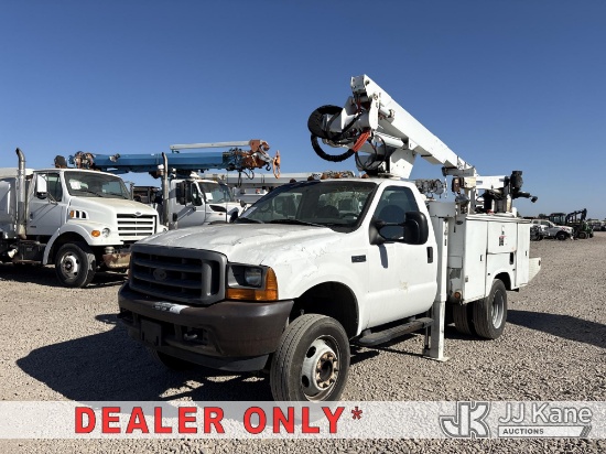 (Dixon, CA) Altec AT35G, Articulating & Telescopic Bucket mounted behind cab on 2002 Ford F-550 Regu