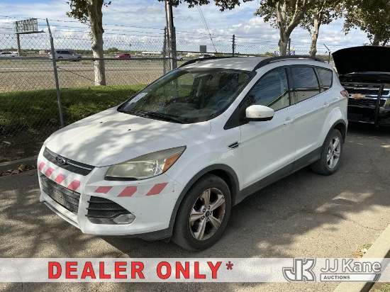 (Dixon, CA) 2015 Ford Escape 4-Door Sport Utility Vehicle Runs & Moves) (Dash Warning Indicators On-