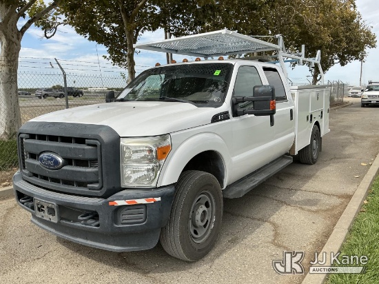 (Dixon, CA) 2016 Ford F-350 SD Crew-Cab Service Truck Runs & Moves