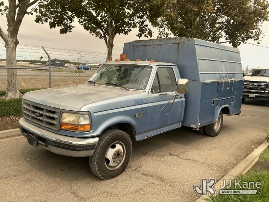 (Dixon, CA) 1997 Ford F-350 XL Reg. Cab DRW Enclosed Service Truck Runs & Moves