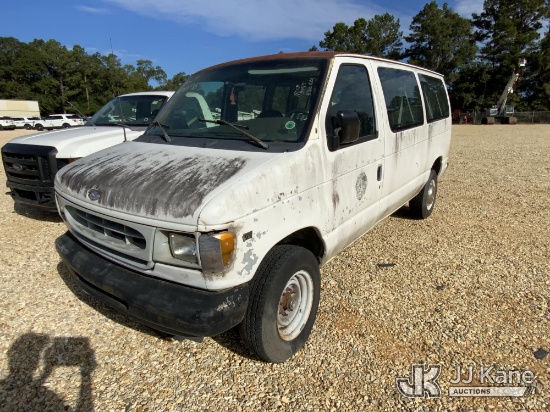 (Hammond, LA) 2002 Ford E350 Passenger Van Not Running, Condition Unknown