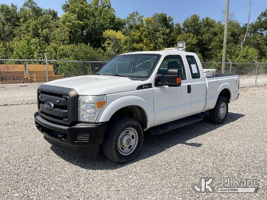 (Verona, KY) 2015 Ford F-250 SD Extended-Cab Pickup Truck Runs & Moves