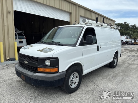 (West Palm Beach, FL) 2013 Chevrolet Express G2500 Cargo Van Runs & Moves) (Dash Warning Indicators
