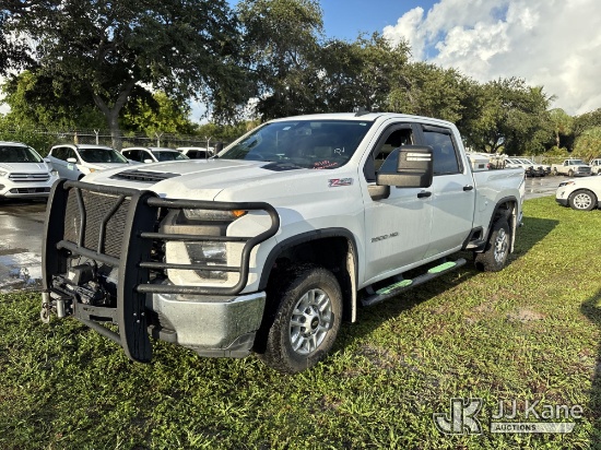 (Riviera Beach, FL) 2020 Chevrolet Silverado 2500HD Crew-Cab Pickup Truck Runs & Moves) (Dash Warnin