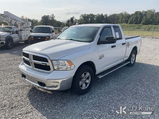 (Verona, KY) 2019 Ram 1500 4x4 Extended-Cab Pickup Truck Duke Unit) (Runs & Moves) (Dash Warning Ind
