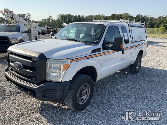 (Verona, KY) 2015 Ford F-250 SD Extended-Cab Pickup Truck Runs & Moves) (Dash Warning Indicators On,
