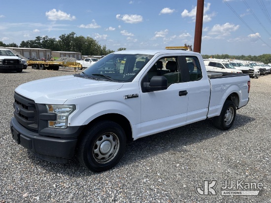 (Chester, VA) 2015 Ford F150 Extended-Cab Pickup Truck Runs & Moves