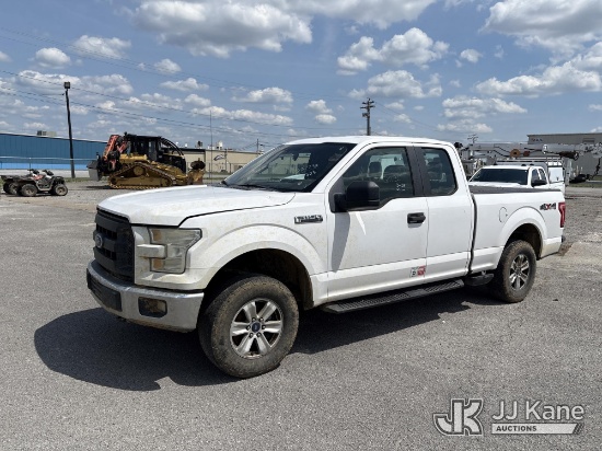 (Lebanon, TN) 2015 Ford F150 4x4 Extended-Cab Pickup Truck Runs & Moves) (Dashboard Not Working