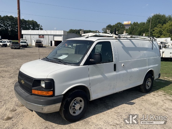 (Florence, SC) 2015 Chevrolet Express G2500 Cargo Van Runs & Moves) (Exterior Defects-Paint Damage