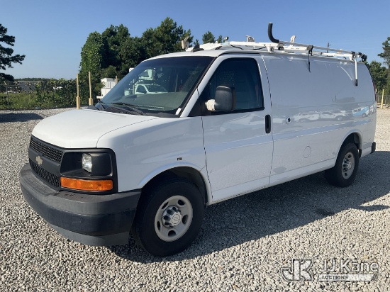 (Villa Rica, GA) 2017 Chevrolet Express 2500 Cargo Van Runs & Moves) (Dash Warning Indicators