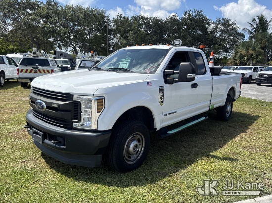 (Riviera Beach, FL) 2019 Ford F250 4x4 Extended-Cab Pickup Truck Runs & Moves) (Engine Performance C