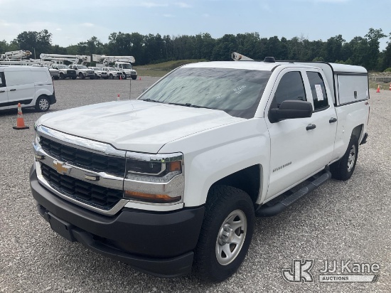 (Verona, KY) 2019 Chevrolet Silverado 1500 4x4 Extended-Cab Pickup Truck Duke Unit) (Runs & Moves