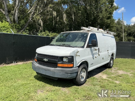 (Tampa, FL) 2005 Chevrolet Express 2500 Cargo Van Runs & Moves
