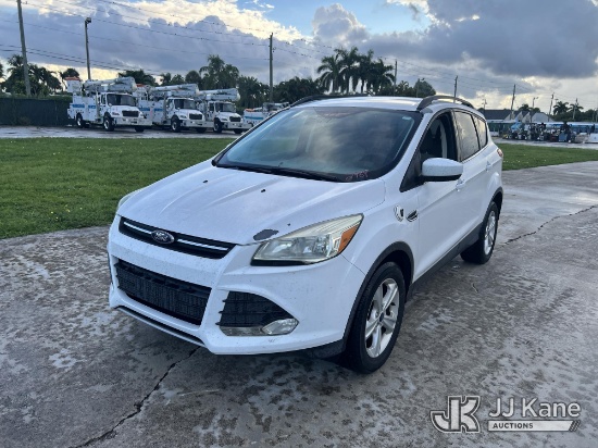 (Riviera Beach, FL) 2016 Ford Escape SE 4-Door Sport Utility Vehicle Runs & Moves) (Engine Performan