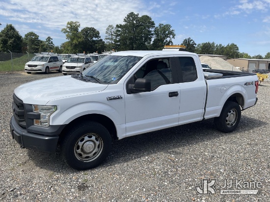 (Chester, VA) 2015 Ford F150 4X4 Extended-Cab Pickup Truck Runs & Moves) (Dash Warning Indicator On