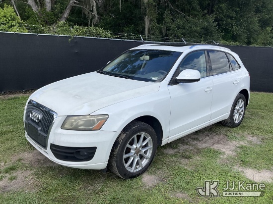 (Tampa, FL) 2011 Audi Q5 2.0T Sport Utility Vehicle Runs & Moves)(FL Residents Purchasing Titled Ite