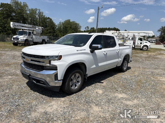 (Roxboro, NC) 2021 Chevrolet Silverado 1500 4x4 Crew-Cab Pickup Truck Runs & Moves