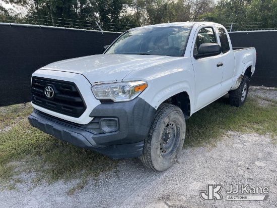 (Tampa, FL) 2016 Toyota Tacoma 4x4 Extended-Cab Pickup Truck Runs & Moves
