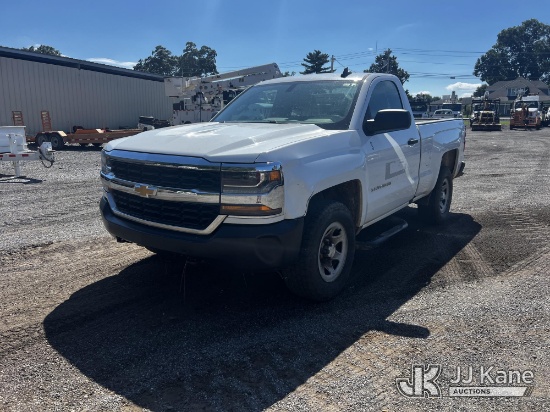 (Albertville, AL) 2017 Chevrolet Silverado 1500 4x4 Pickup Truck, (Co-op Owned) Runs & Moves) (Dash