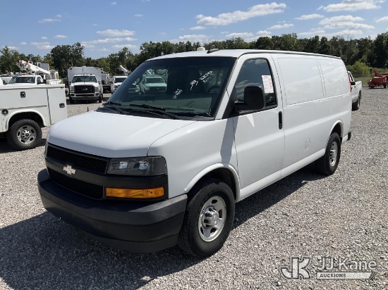 (Verona, KY) 2019 Chevrolet Express G2500 Cargo Van Runs & Moves) (Dash Warning Indicators On