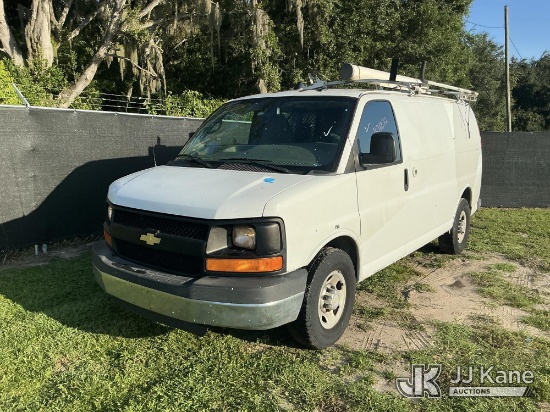 (Tampa, FL) 2014 Chevrolet Express G2500 Cargo Van Runs & Moves) (Dash Warning Indicators On, Engine