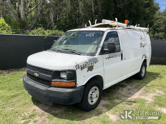 (Tampa, FL) 2011 Chevrolet Express G2500 Cargo Van Runs & Moves