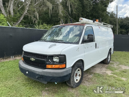 (Tampa, FL) 2011 Chevrolet Express 2500 Cargo Van Runs & Moves) (Engine Performance Concerns, Exteri