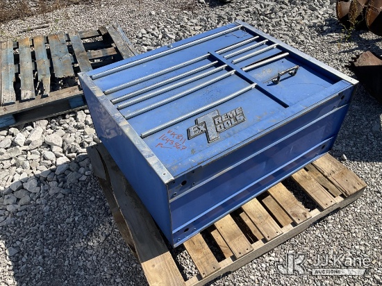 (Verona, KY) Tool Box (Condition Unknown) NOTE: This unit is being sold AS IS/WHERE IS via Timed Auc