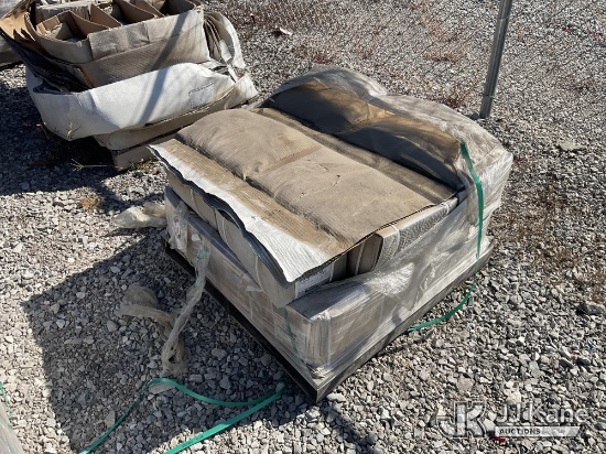 (Verona, KY) Muncie Hydraulic Pumps (Condition Unknown) NOTE: This unit is being sold AS IS/WHERE IS