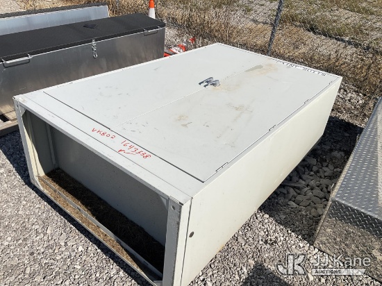 (Verona, KY) Aluminum Cabinet (Condition Unknown) NOTE: This unit is being sold AS IS/WHERE IS via T