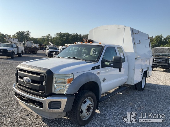 (Verona, KY) 2011 Ford F-450 SD Enclosed High-Top Service Truck Runs & Moves) (Dash Warning Indicato