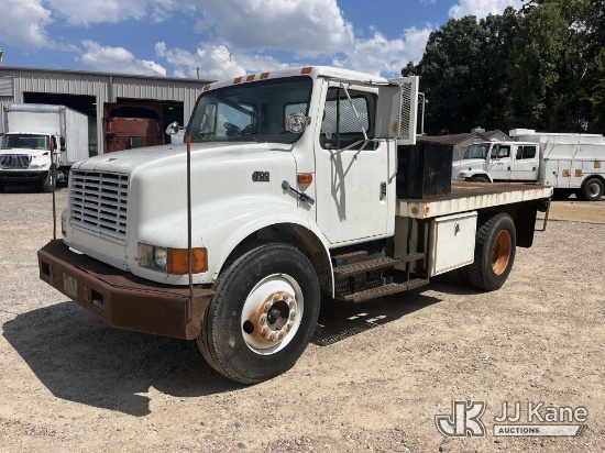 (Memphis, TN) 1996 International 4700 Flatbed/Service Truck, Municipal Owned Runs & Moves