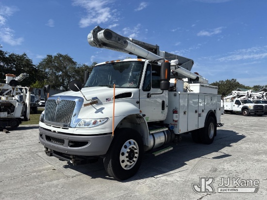 (Riviera Beach, FL) Altec L42A, Over-Center Bucket Truck center mounted on 2015 International DuraSt