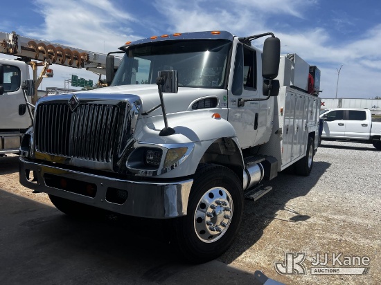 (Chattanooga, TN) 2005 International 7400 Extended-Cab Mechanics Service Truck Runs, Moves & Crane O