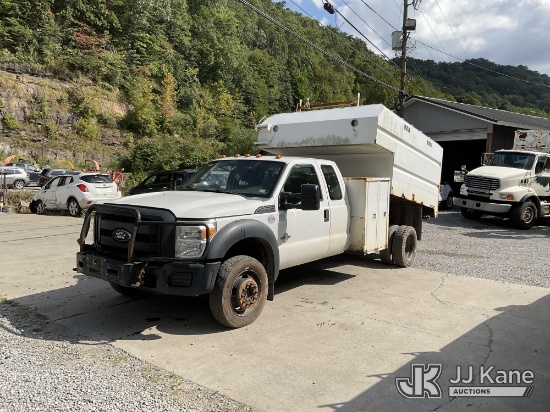 (Hanover, WV) 2013 Ford F-550 Extended-Cab Chipper Dump Truck Runs, Moves & Dump Operates) (Exterior
