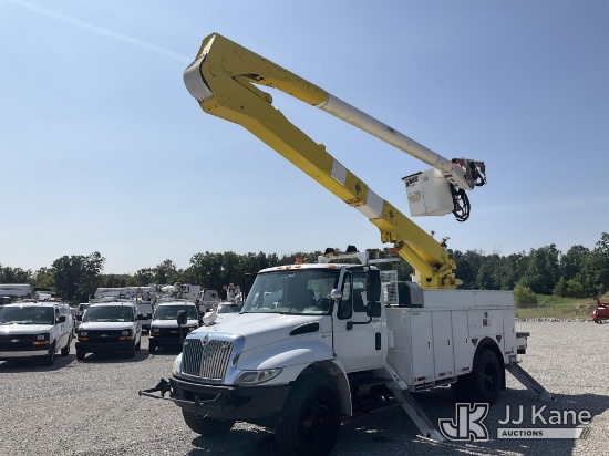 (Verona, KY) Altec AN55E-OC, Material Handling Bucket Truck rear mounted on 2012 International DuraS