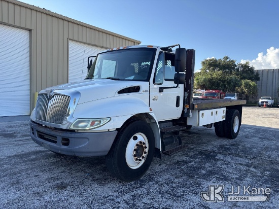 (West Palm Beach, FL) 2005 International 4300 Flatbed Truck Runs & Moves) (Dash Warning Indicators O