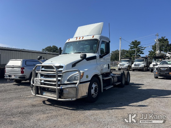 (Albertville, AL) 2019 Freightliner Cascadia 126 T/A Truck Tractor Runs & Moves) (Dash Warning Indic