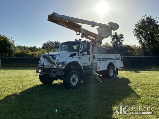(Tampa, FL) Altec L42M, Over-Center Material Handling Bucket Truck center mounted on 2008 Internatio