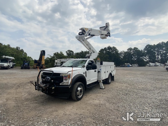 (Graysville, AL) Altec AT41-MH, Articulating & Telescopic Material Handling Bucket Truck mounted beh