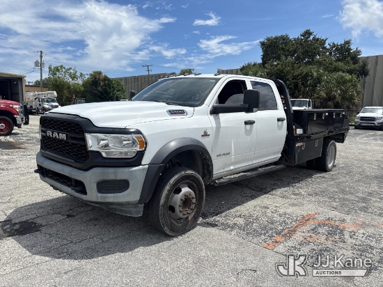 (West Palm Beach, FL) 2020 Ram 5500 4x4 Crew-Cab Flatbed/Service Truck Runs & Moves) (FL Residents P