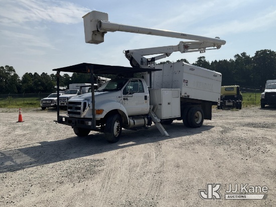 (Chester, VA) Altec LRV-56, Over-Center Bucket Truck mounted behind cab on 2015 Ford F750 Chipper Du