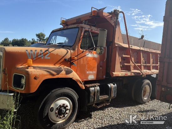 (Villa Rica, GA) 2002 International 2674 Dump Trailer Not Running, Condition Unknown) (Missing Major