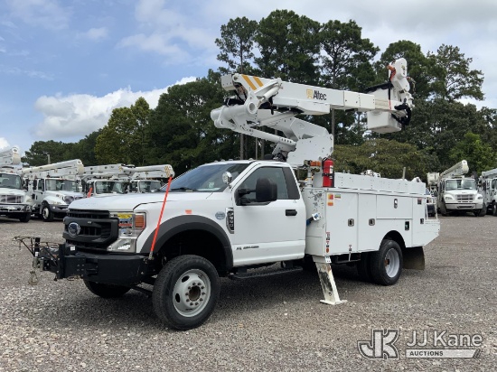 (Graysville, AL) Altec AT41-MH, Articulating & Telescopic Material Handling Bucket Truck mounted beh