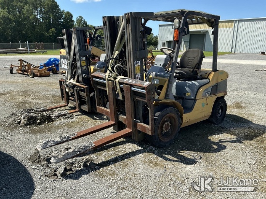 (Moncks Corner, SC) Caterpillar P6000 Pneumatic Tired Forklift Not Running, Condition Unknown, Engin