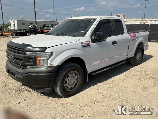(Waxahachie, TX) 2018 Ford F150 4x4 Extended-Cab Pickup Truck Runs & Moves) (Dash Warning Indicators