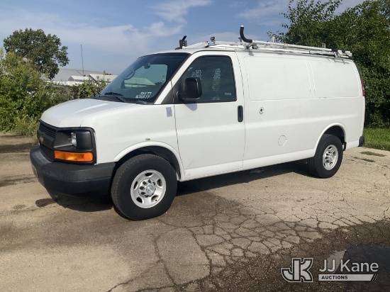(South Beloit, IL) 2015 Chevrolet Express G2500 Cargo Van Runs & Moves