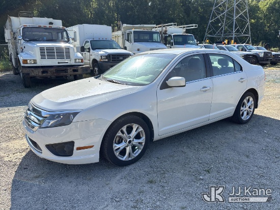 (Memphis, TN) 2011 Ford Fusion 4-Door Sedan, Municipal Owned Runs & Moves) (Dash Warning Indicator O