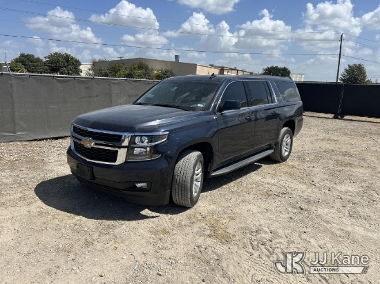 (Waxahachie, TX) 2017 Chevrolet Suburban LT 2-Door Sport Utility Vehicle Runs & Moves
