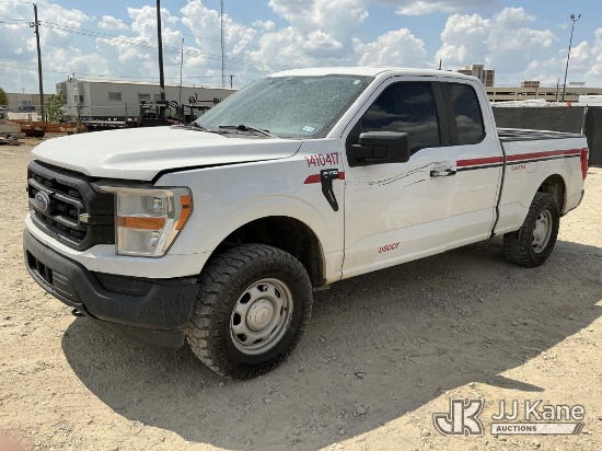 (Waxahachie, TX) 2022 Ford F150 4x4 Extended-Cab Pickup Truck Runs & Moves) (Exterior Defect-Drivers